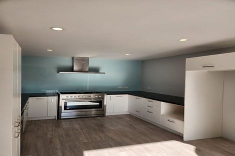 Photo of property in 16 Robertson Street, Elderslea, Upper Hutt, 5018