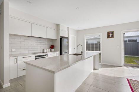 Photo of property in 48 Kenny Road, Te Awa, Napier, 4110