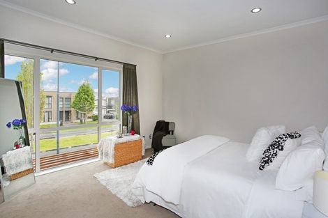 Photo of property in 27 Hakawai Avenue, Takanini, 2112