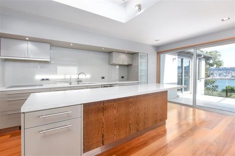 Photo of property in 17 Cornwall Street, Vauxhall, Dunedin, 9013