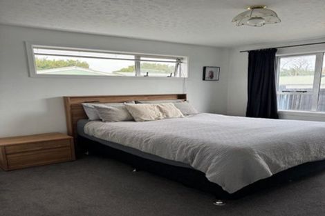 Photo of property in 79 Denise Crescent, Hornby, Christchurch, 8042