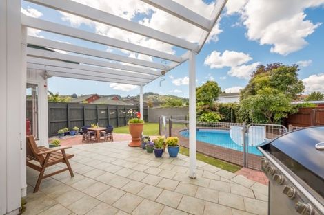 Photo of property in 12 Rosebank Avenue, Avalon, Lower Hutt, 5011