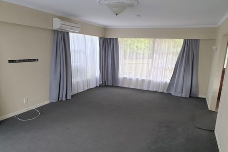 Photo of property in 2 Russleigh Drive, Dinsdale, Hamilton, 3204