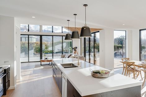 Photo of property in 170c Beacon Point Road, Wanaka, 9305