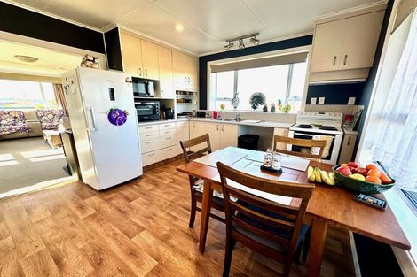 Photo of property in 36 Christie Street, Balclutha, 9230