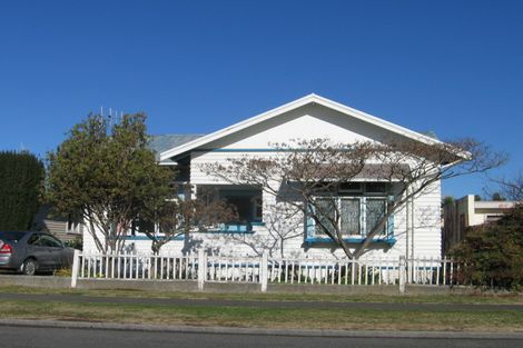 Photo of property in 12 Kinross White Street, Napier South, Napier, 4110