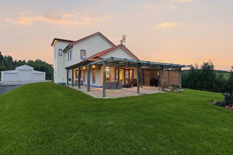 Photo of property in 1a Ngapeke Road, Welcome Bay, Tauranga, 3175
