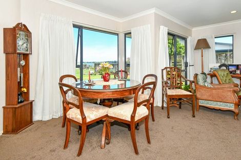 Photo of property in 21 Crannich Place, Wattle Downs, Auckland, 2103