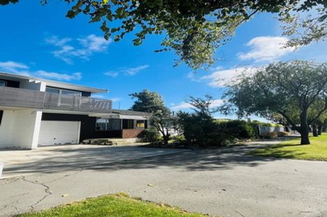 Photo of property in 2/15 Gardiners Road, Bishopdale, Christchurch, 8051