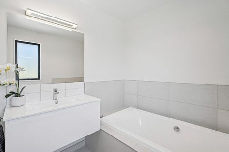 Photo of property in 5 Clearview Street, Wanaka, 9305