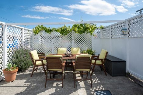 Photo of property in 3 Grange Road South, Haumoana, 4102