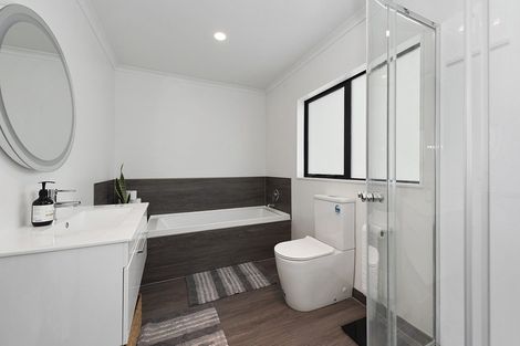 Photo of property in 2/39 Morrinsville Road, Hillcrest, Hamilton, 3216