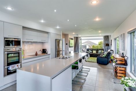 Photo of property in 122 North Shore Road, Eskdale, Napier, 4182