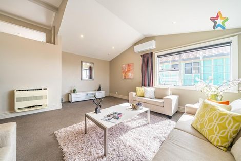 Photo of property in 2/150 Tirohanga Road, Tirohanga, Lower Hutt, 5010