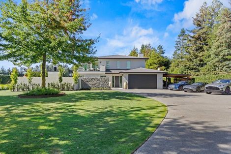 Photo of property in 37 Oakgrove Drive, Rangiora, 7400