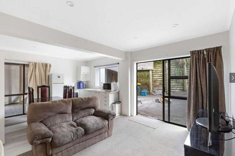 Photo of property in 12a Ash Place, Whalers Gate, New Plymouth, 4310
