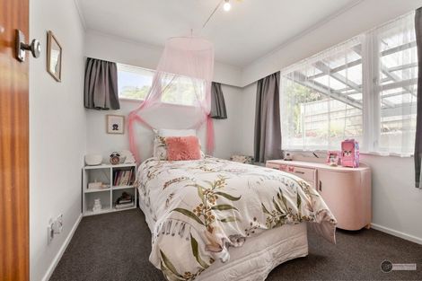 Photo of property in 38 Holborn Drive, Stokes Valley, Lower Hutt, 5019