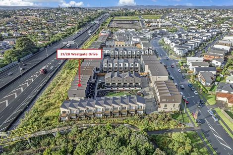 Photo of property in 21/28 Westgate Drive, Westgate, Auckland, 0614