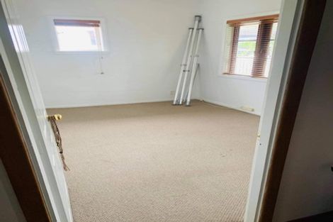 Photo of property in 26 Sunny Brae Crescent, Westmere, Auckland, 1022