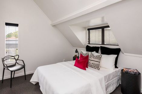 Photo of property in 41 Manuka Street, Hokowhitu, Palmerston North, 4410