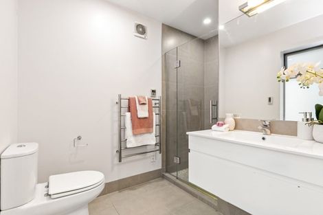 Photo of property in 8 Owhiro Bay Parade, Island Bay, Wellington, 6023