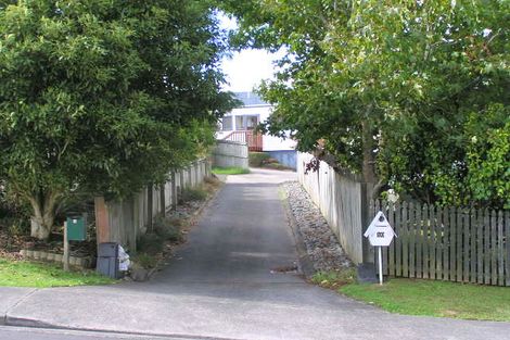Photo of property in 10 Loughanure Place, Massey, Auckland, 0614