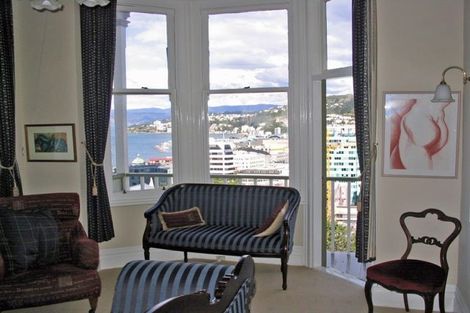 Photo of property in 235 The Terrace, Te Aro, Wellington, 6011