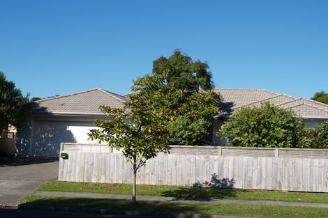 Photo of property in 162 Millhouse Drive, Golflands, Auckland, 2013