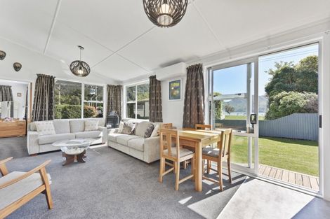 Photo of property in 20 Renata Road, Okiwi Bay, 7193
