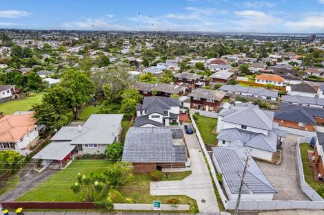 Photo of property in 57 Golf Road, New Lynn, Auckland, 0600
