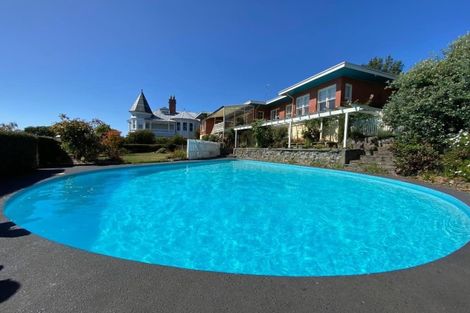 Photo of property in 37 Dyers Pass Road, Cashmere, Christchurch, 8022