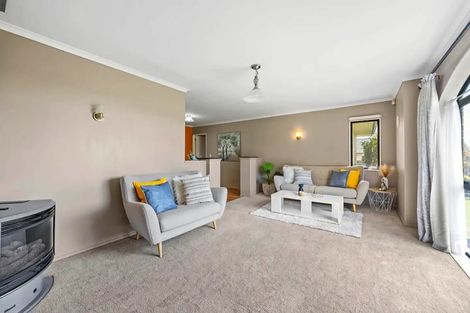 Photo of property in 19 Reybert Place, Massey, Auckland, 0614