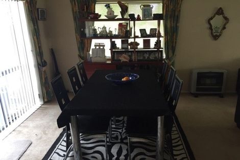 Photo of property in 49 Carisbrook Crescent, Papakura, 2110