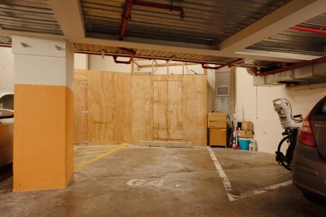 Photo of property in Stadium Garden Flats, 304/107 Thorndon Quay, Pipitea, Wellington, 6011