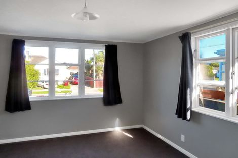 Photo of property in 10 Dempsey Street, Naenae, Lower Hutt, 5011