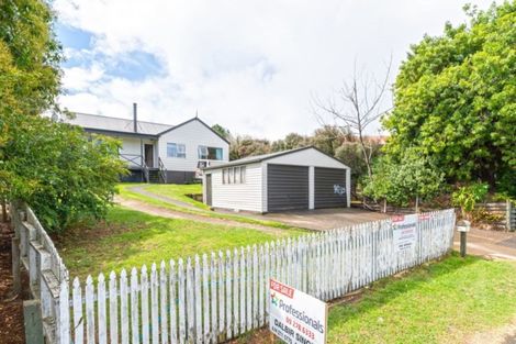 Photo of property in 29 Moncrieff Avenue, Clendon Park, Auckland, 2103