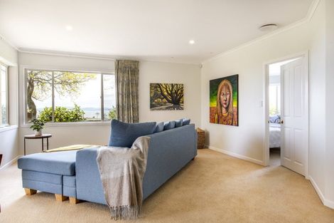 Photo of property in 2247 South Head Road, South Head, Helensville, 0874