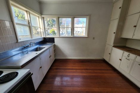 Photo of property in 51 Durham Crescent, Fairfield, Lower Hutt, 5011