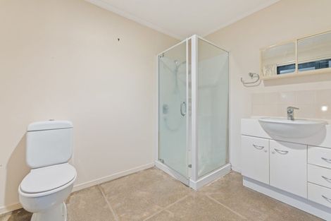 Photo of property in 1 Maghera Drive, East Tamaki, Auckland, 2016
