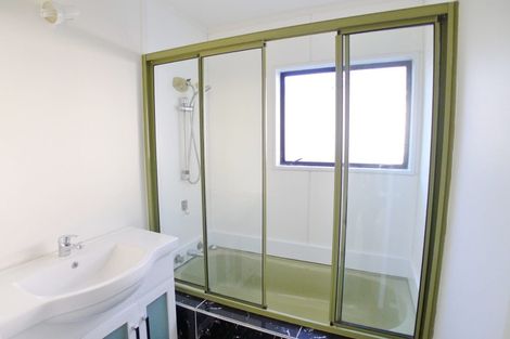 Photo of property in 83 Hobsonville Road, West Harbour, Auckland, 0618