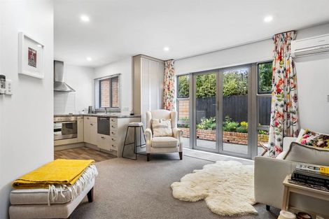 Photo of property in 121c Jeffreys Road, Strowan, Christchurch, 8052