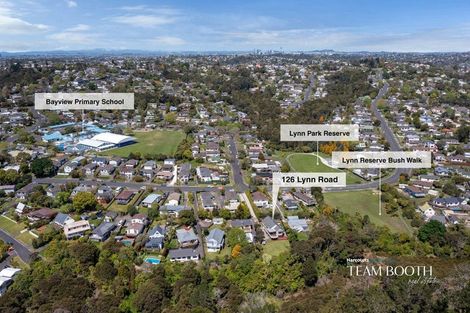 Photo of property in 126 Lynn Road, Bayview, Auckland, 0629