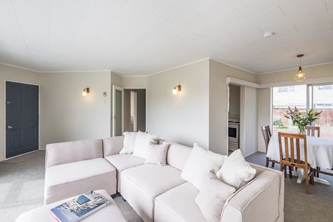 Photo of property in 86 Gray Avenue, Paraparaumu Beach, Paraparaumu, 5032