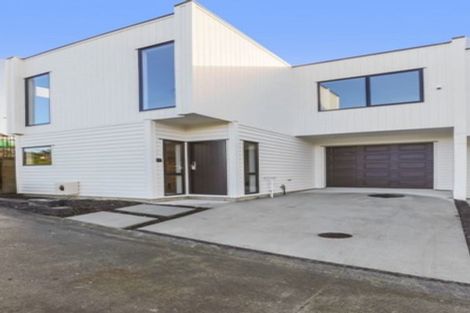 Photo of property in 42 Waihou Crescent, Albany Heights, Auckland, 0632