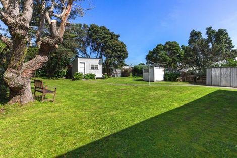 Photo of property in 18 Waiuta Street, Titahi Bay, Porirua, 5022