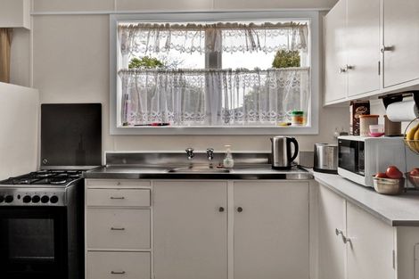 Photo of property in 43a Lismore Street, Strandon, New Plymouth, 4312