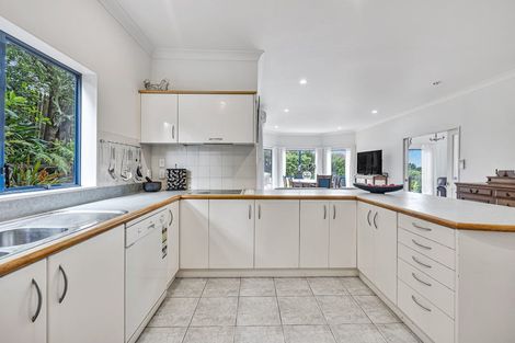 Photo of property in 19 Belleaire Court, West Harbour, Auckland, 0618
