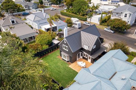 Photo of property in 2a Beaconsfield Street, Devonport, Auckland, 0624