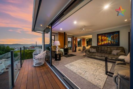 Photo of property in 20 Chestnut Grove, Maungaraki, Lower Hutt, 5010