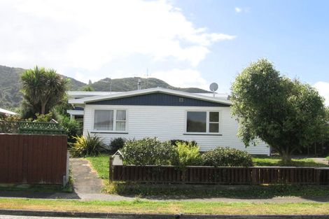 Photo of property in 39 Pasadena Crescent, Totara Park, Upper Hutt, 5018